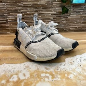 Kids 3.5 / women’s 5